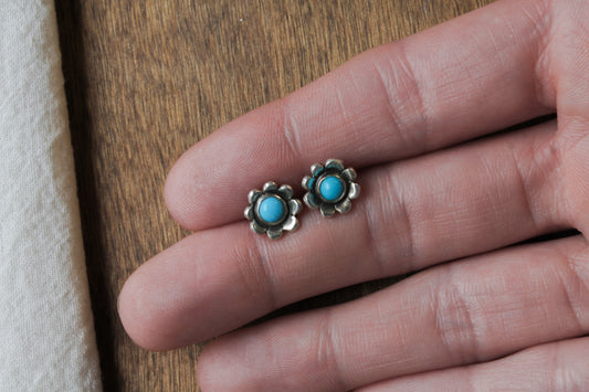 Daisy Stud Earrings | Turquoise