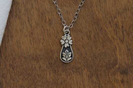 Flourish Necklace