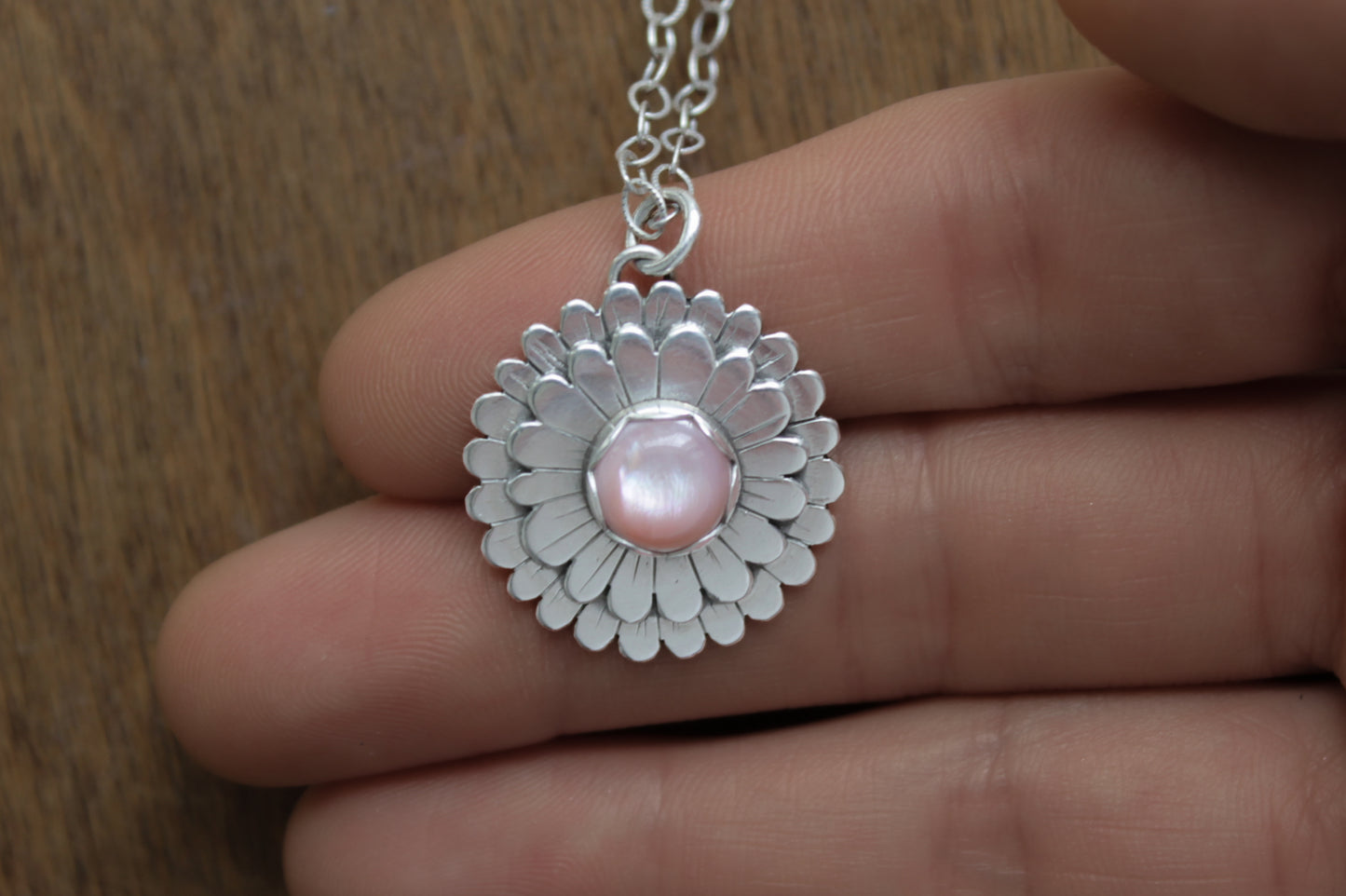 Zinnia Necklace | Mother of Pearl