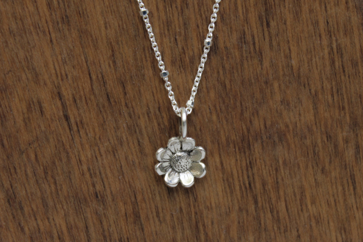 Daisy Necklace