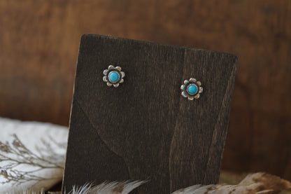 Daisy Stud Earrings | Turquoise